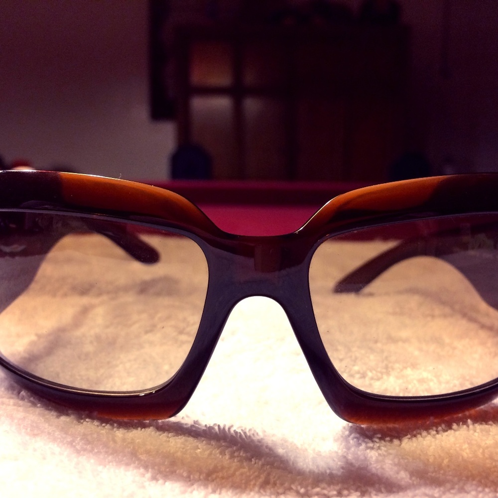 CHANEL MOTHER OF PEARL SUNGLASSES MODEL 5076-H